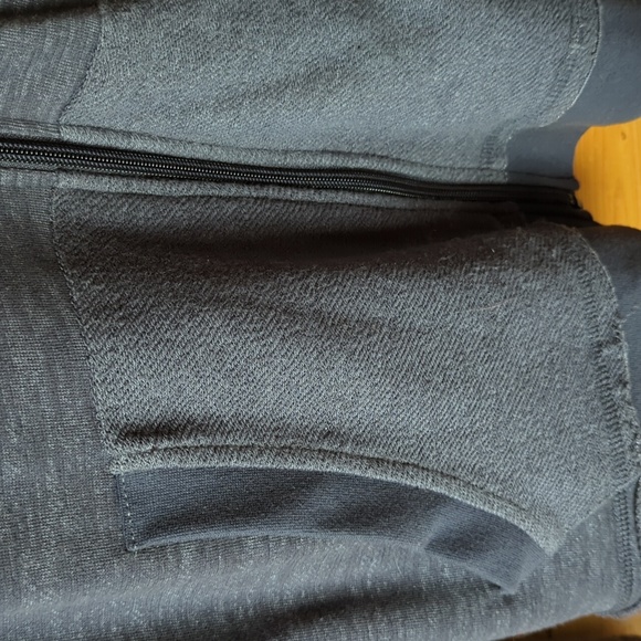 Hoodie Zippered Sweatshirt - Picture 4 of 4